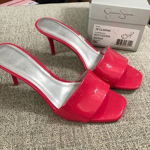 Cute! Fuchsia patent leather slipper heels.